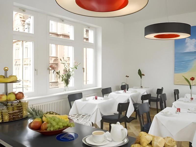 09084535AE462AE77F9B7CB3987D2B80