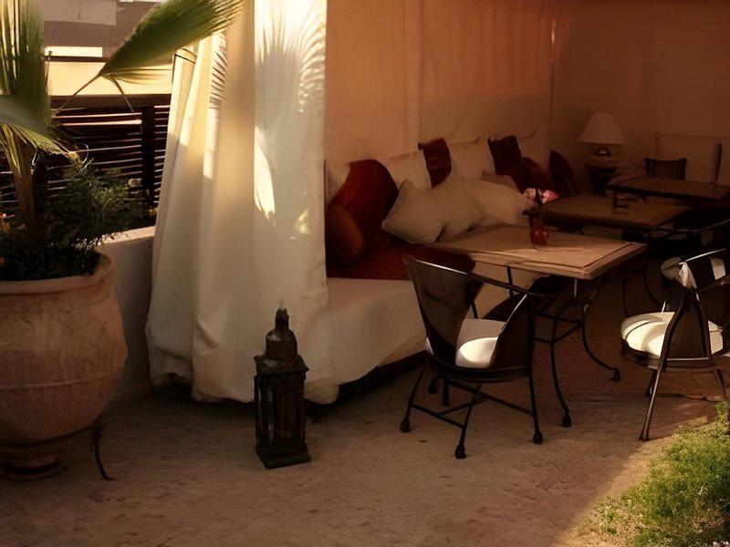 166044427F74E6F71A852D0EB5CBA321