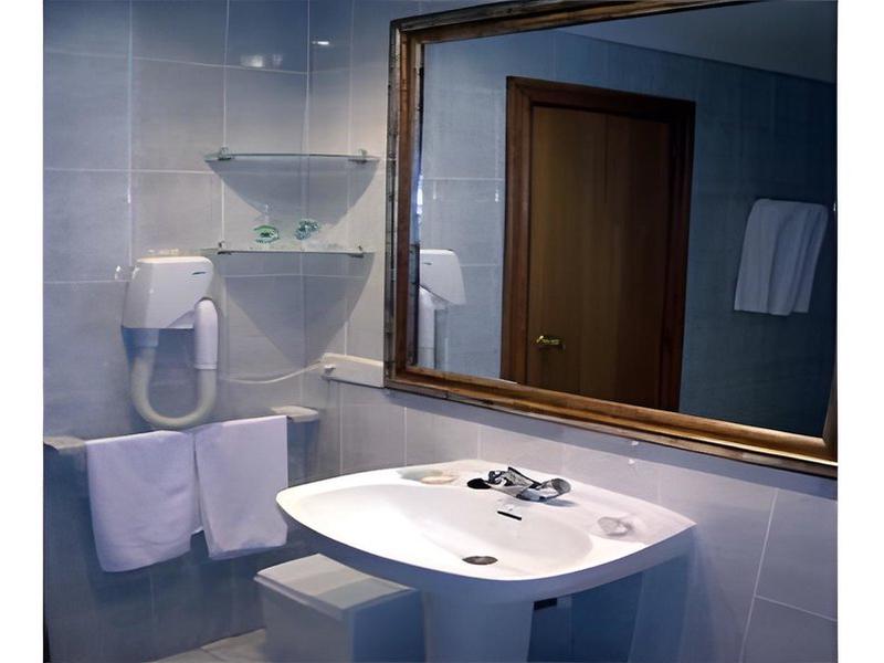 1B294568DE9A884BC0815AE59A846D51