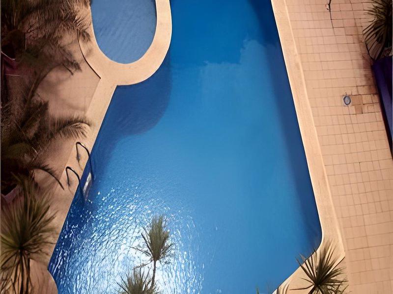 17ABAA02F2507BDCB03EB370915F365E