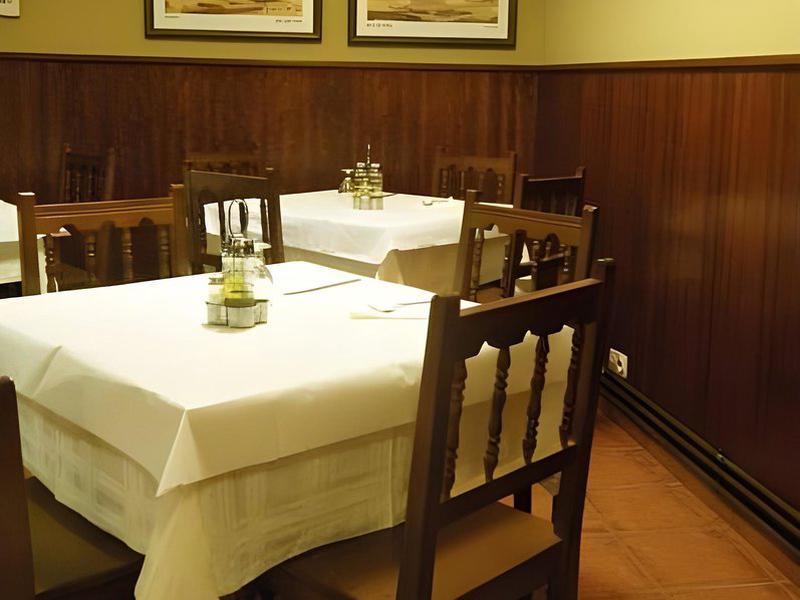 19CC5317642A9D930A55B43BA5F3A9F6