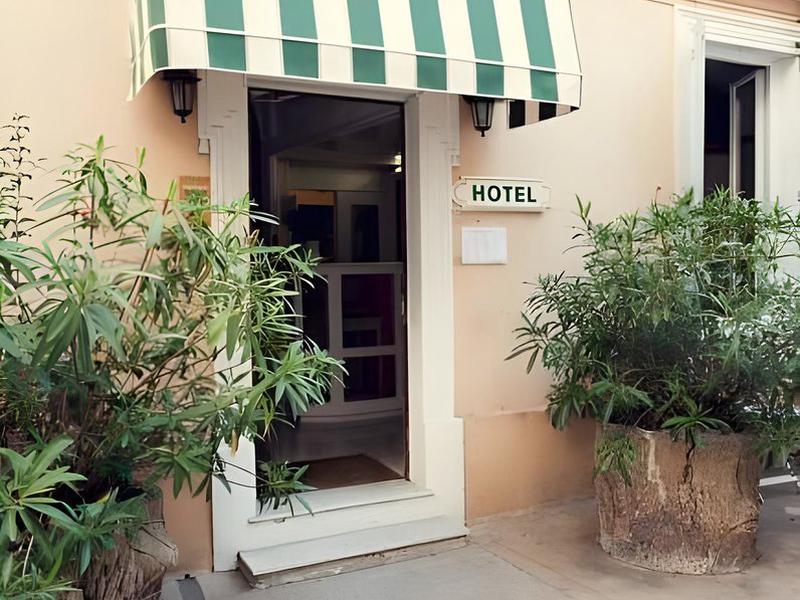 2A7B7EF412C721BE5BB42FF7849B33CA