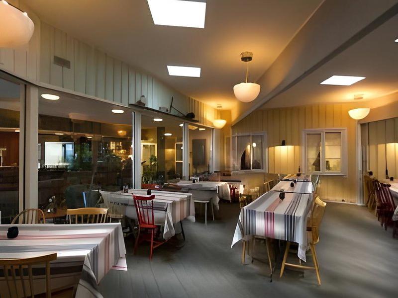 C4CC4D9D624A2C88AC7AE0C24105F6B4