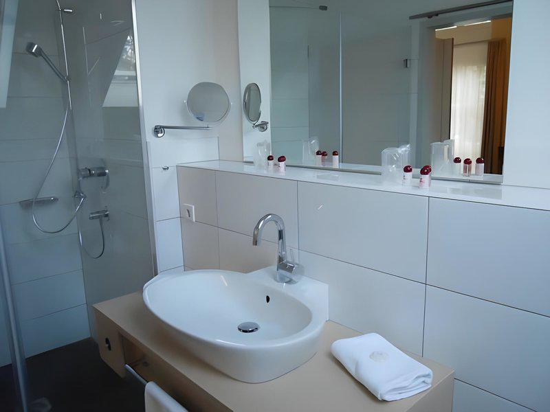 0D1E035B7DCAE5BBF58E7199A65B357F