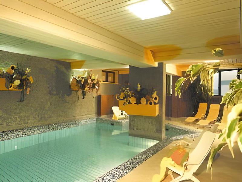 9000A7CB5F6AD86EFEE5F78B0ACBE4C5