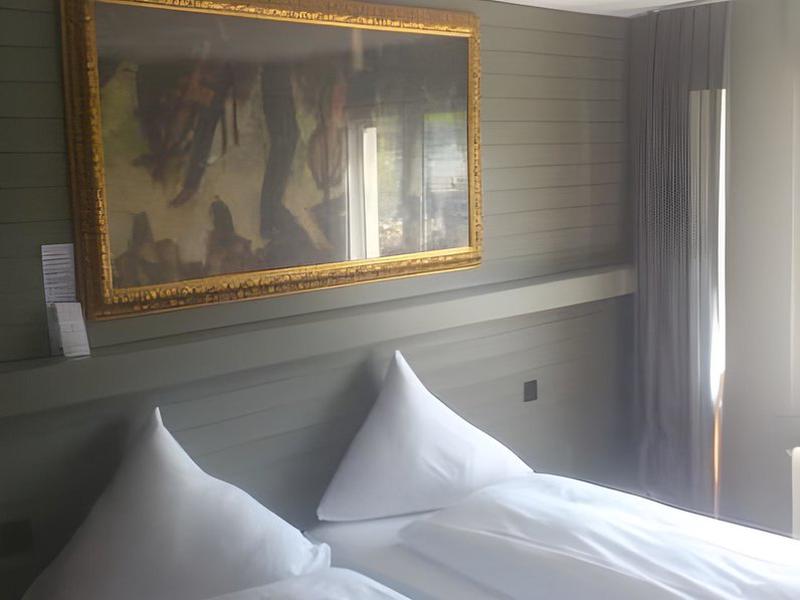 D1499AFC24E7E964E6430305CBCA081C