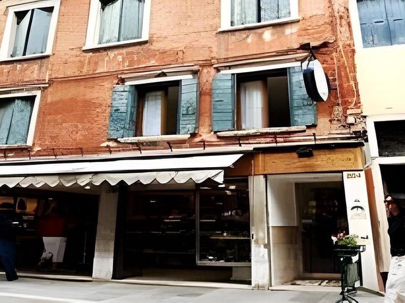 58712065AF010CDC944692CE73C73872