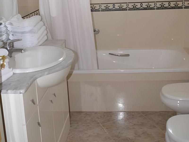 70965F19EE736B054F465F46BA9F60DC