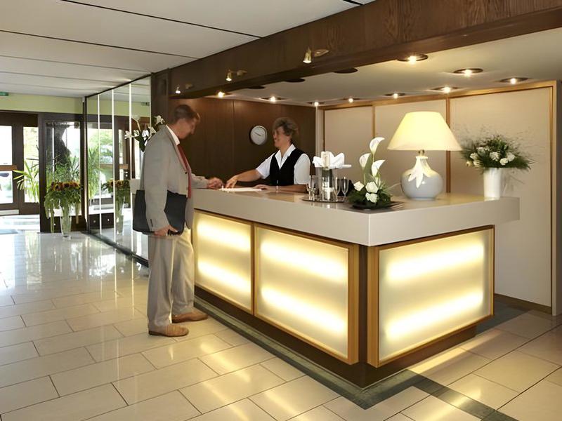 1D164185A6EFC632E2B5306DEFC3D8FA