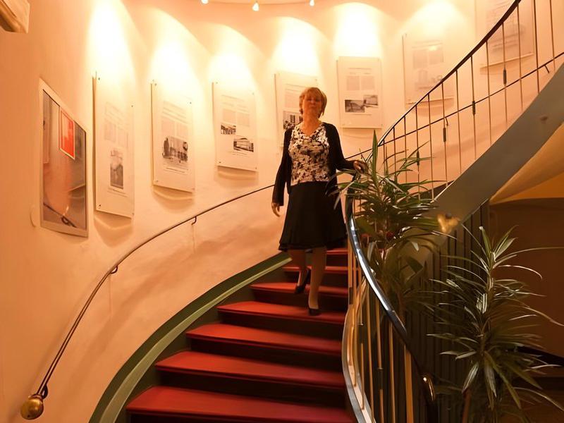 50D8E976C4B485FDE39BD281340C51D4