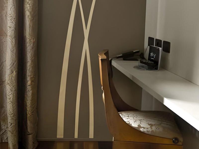 CE04D778F2BA0F4818478B89BCDE4A86