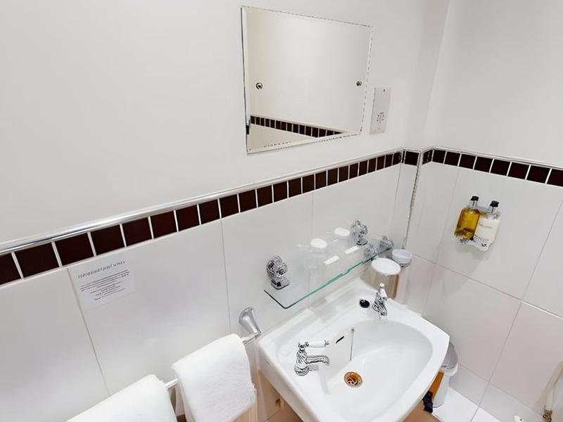 5F37EE25036FAF7E0F60E01ACC84733F