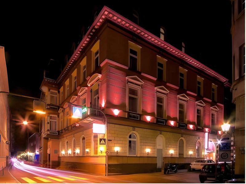 DAB90C921E4FDBFF0522A7AE522F5344