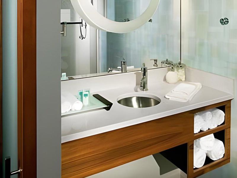 C38A8783792C4AED79B5D0A80EC50C86