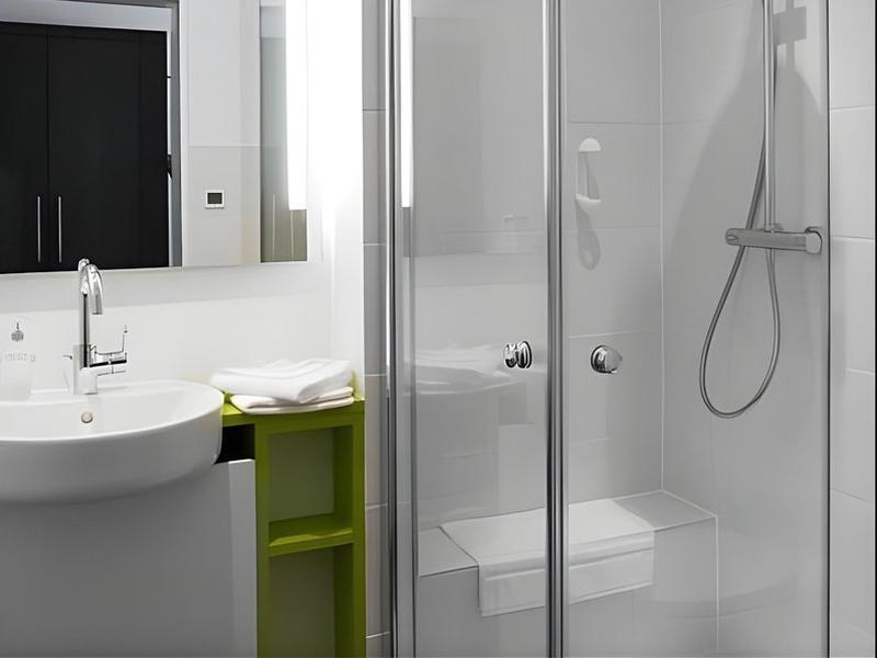 3E07996846DFE7C200C0B2202E42187C