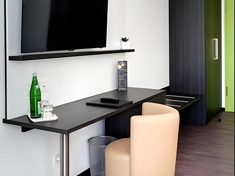 E03A279EBD9959739F33BC9EB0E797E1