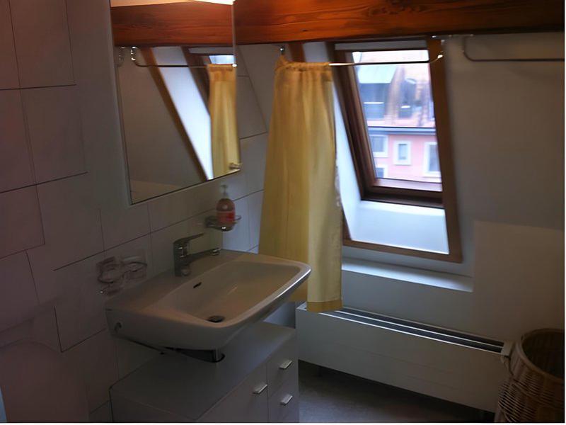 D43AEDF7F5BB141334CC6B8DE2A36753