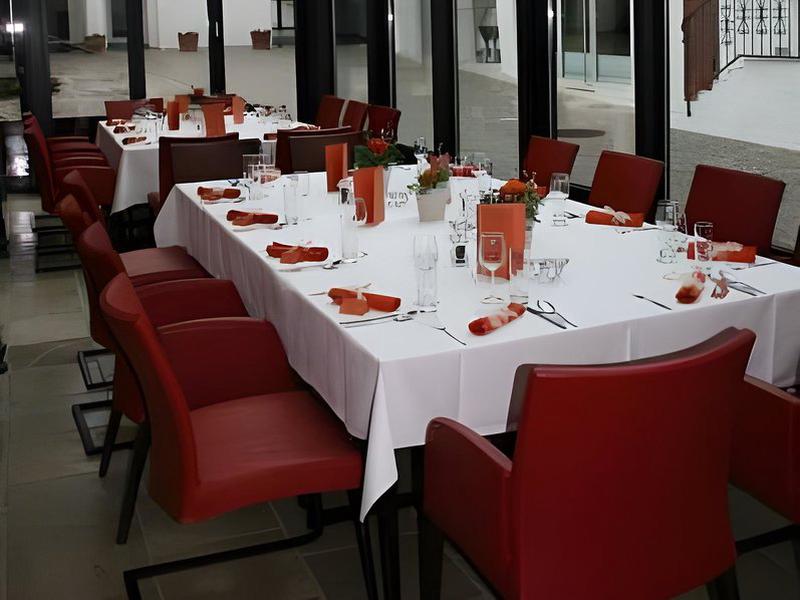 0934F7BEA33C4B760DCF06F25F8847FA