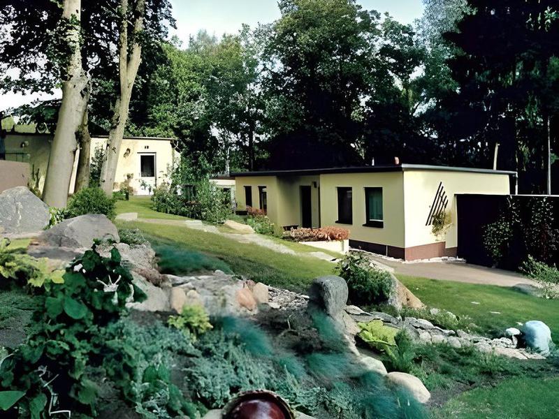 FC30CCE28E3087C6EB801BA88DD7D8EE