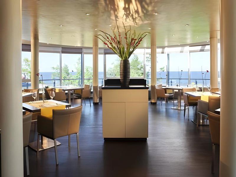 376E2E9C1C17564844E9DEE6F75D18B0