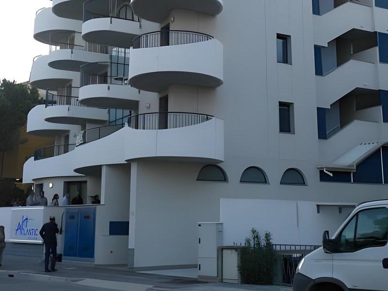 65B0005E3A865D516ED93BE26A15F4FC