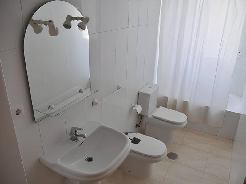 AFFF4AF1EC2706D390EE73AFD4AC241B