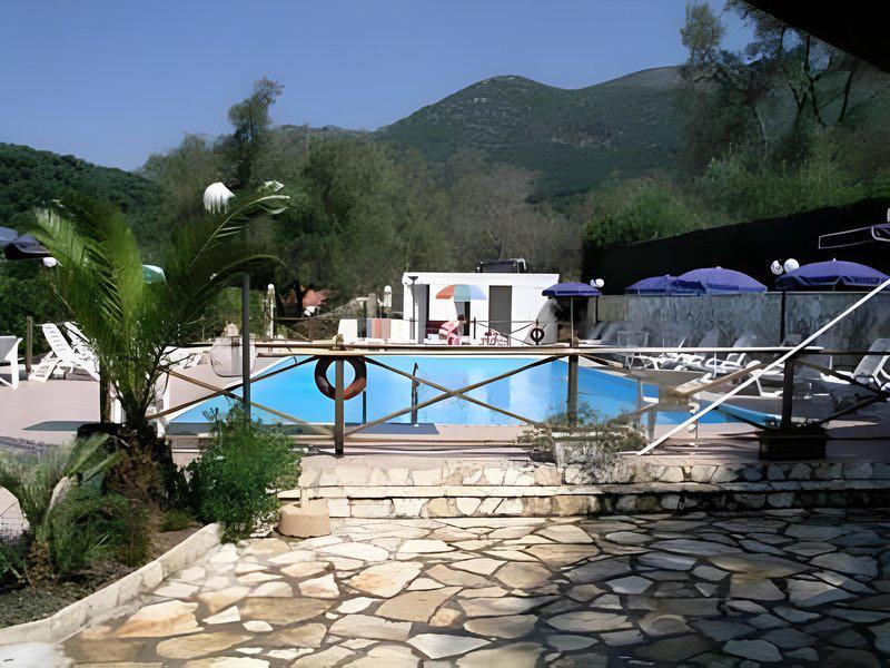 4D82CA962DFA80F4E145F6B19C98A617