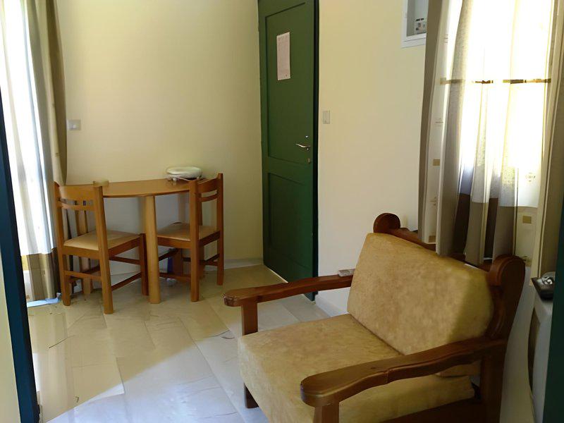 CBC9BB8DAADFB101846E7555611C6430