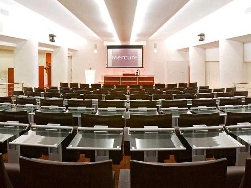 5977230F73CDA0E5B268D30462BE8857