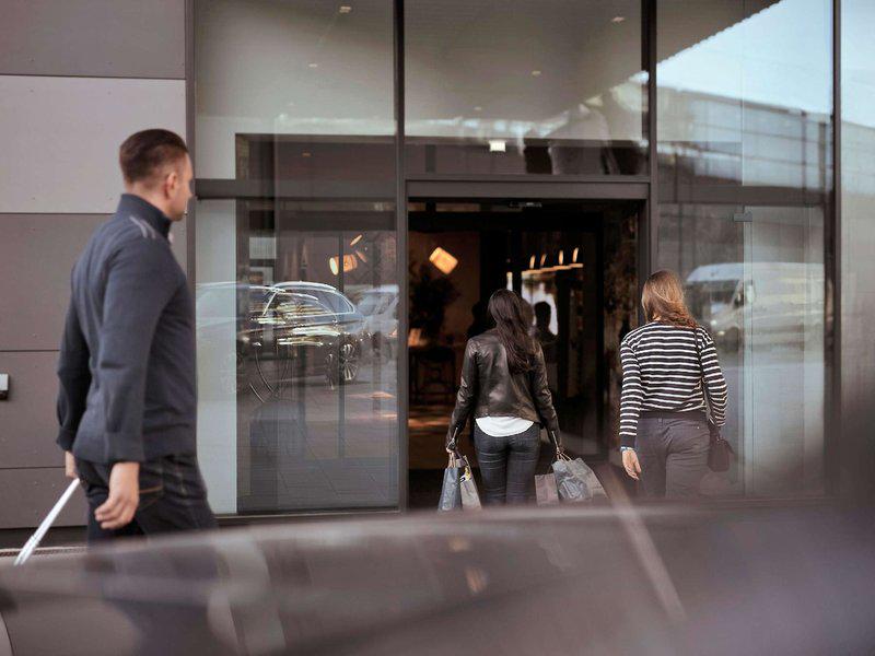 4922F1742AE49FE91F669BF67582D74E