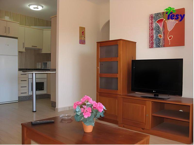 3A8D8330C6DA10954A0B7E7994E7E4D9