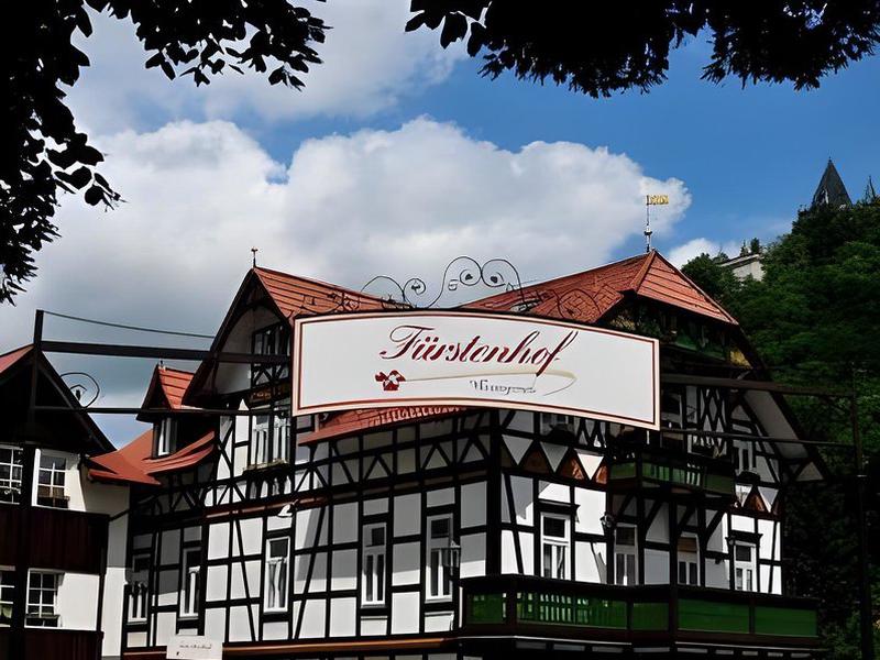 995C27A372F4E2C166BD784C0E5EB5C5