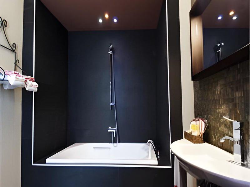 9C37C09C85949EF0249610AA4321228D