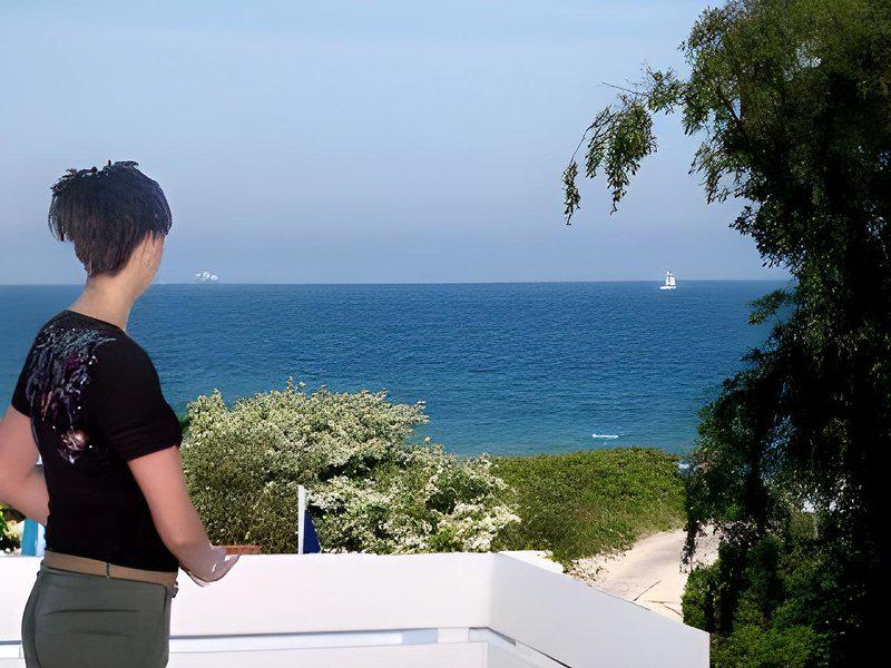 DEE1F6C4E0386E55ACA723226A035FFE