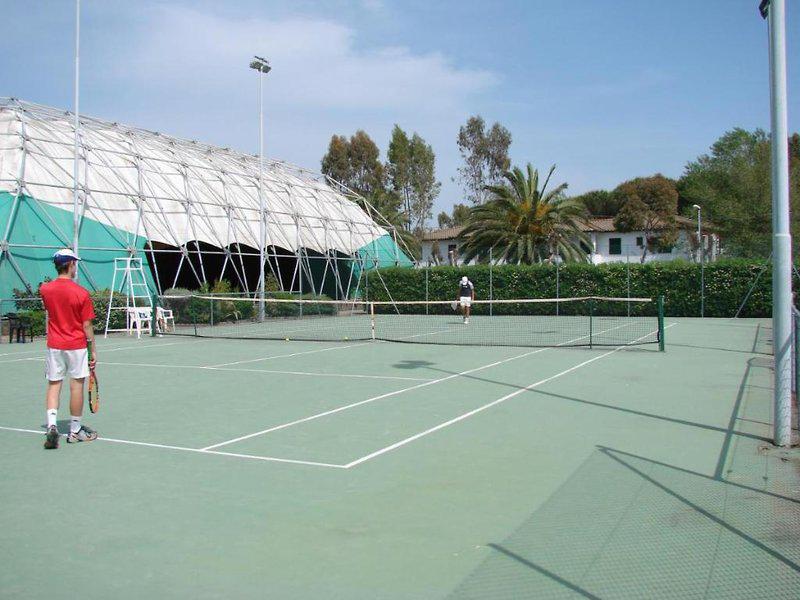 23ACB4E53A3C7C84D76E79D52B57A387