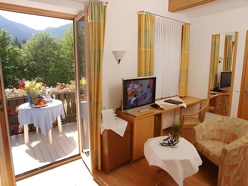 964166C57653BA20E6AF1A9F29E5783E