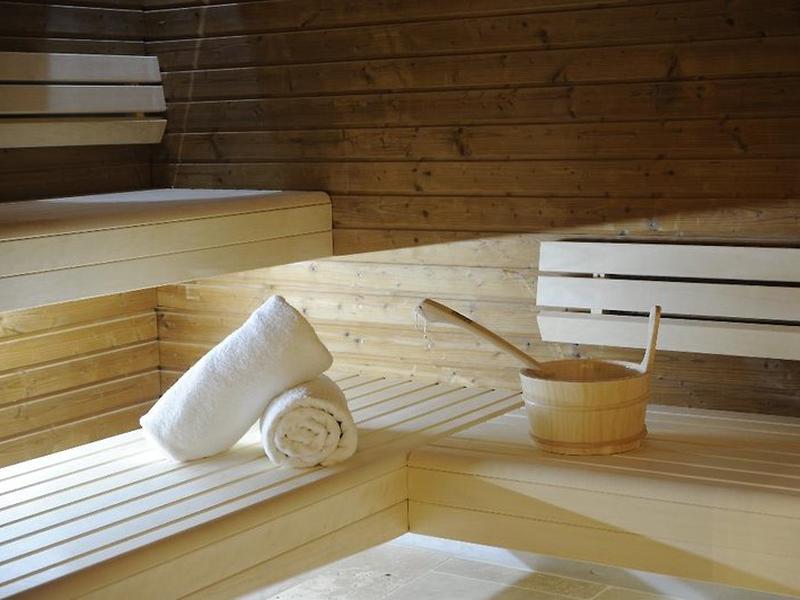 C5FF5577BEBAA9389D8032EC0E0CDDE9