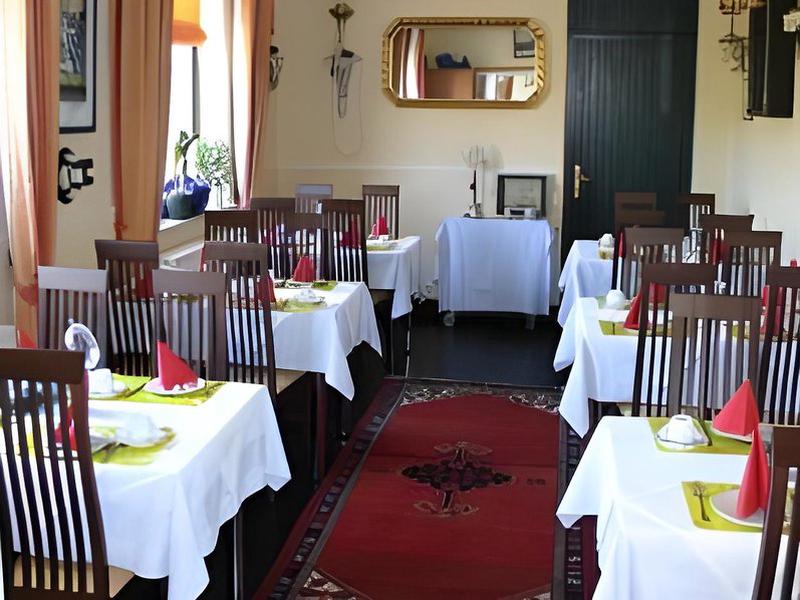 08A58D15EEF7C56C5B1EE8D3600E5E27