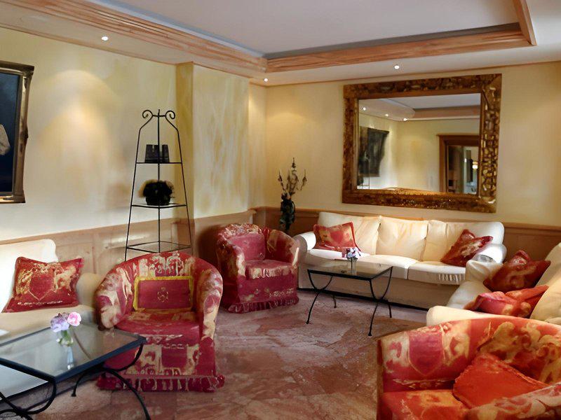 1720CB74F43E370957C3C53B3C9B963F