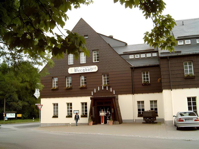 931CC1B4EDDCF81BE3A9664BF805FC30