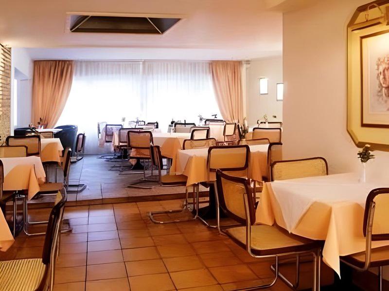 B244D9A24B32A8D2E7CD58DF6DE2EC4E