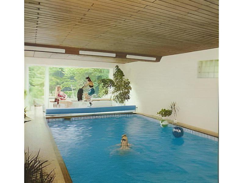 68F24328E4905D34E15169BEC44A67F1