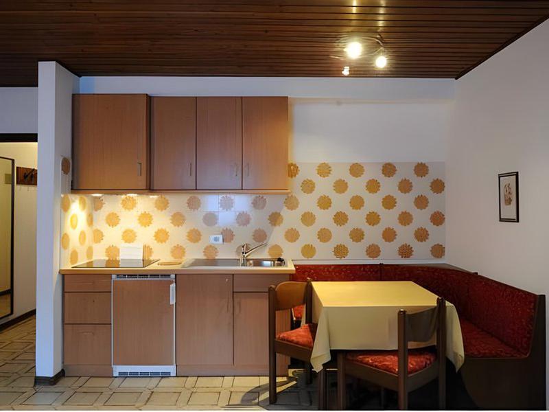 776238C4D552160F3FBBE39DD011A383