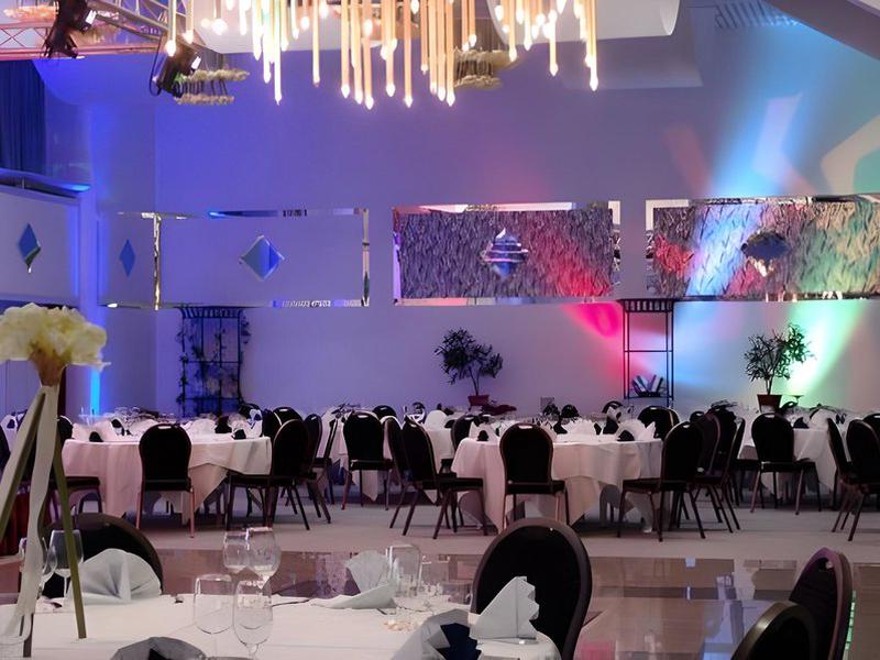 7C66AE8C3365BB288B10BDC7FABAA2FE