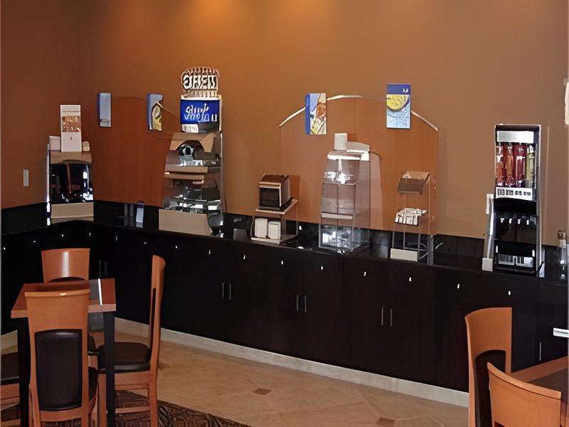 6373598551AE0B4CB13D407C16C4775D