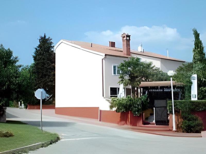 6FB607AE61081BB8942430A735AE98A5