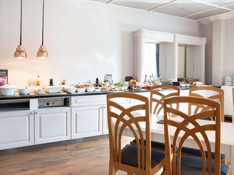 EA56B9ABA3135D438192A561E4AC5863