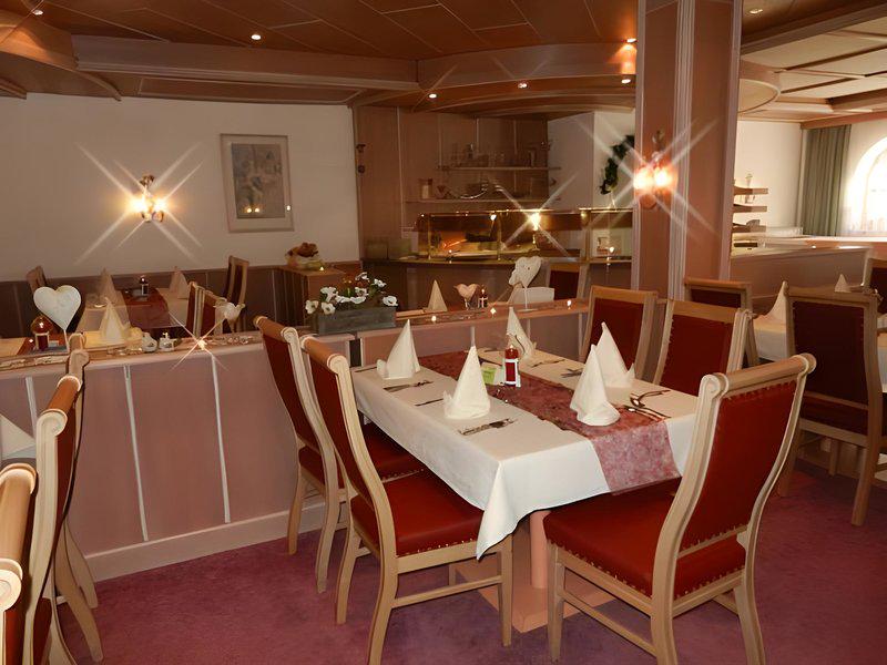 DDC69BFDA6437842533D8FD0EC62BA3B