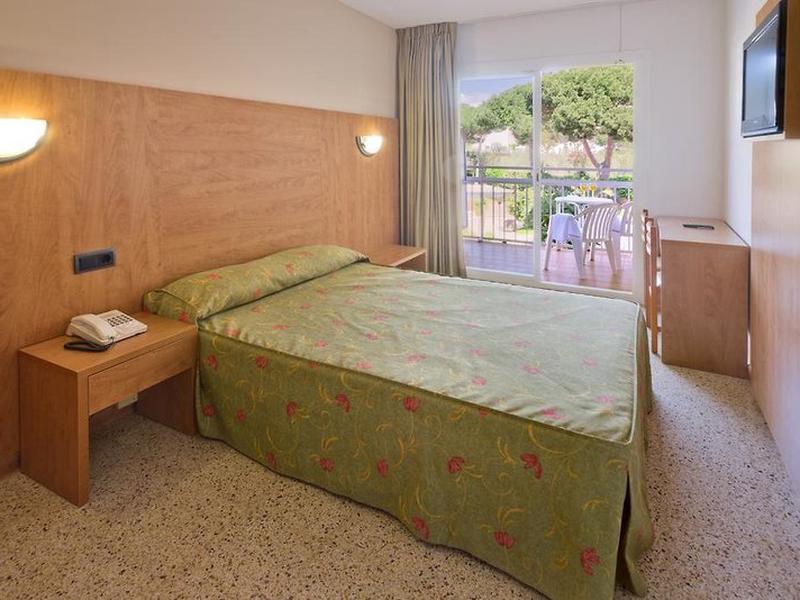 88B4EBE2AC33D883C742F53298DFD303