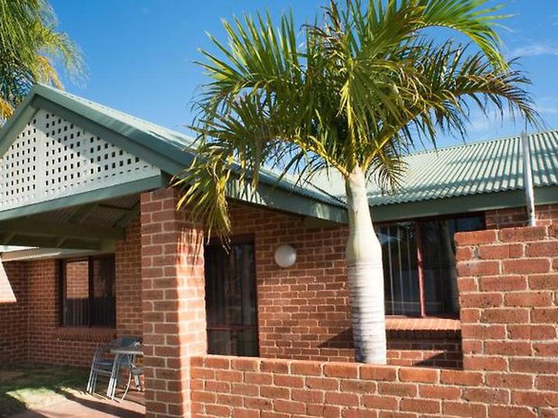 6C83B238C26AE6C3236BB582525B3EC7